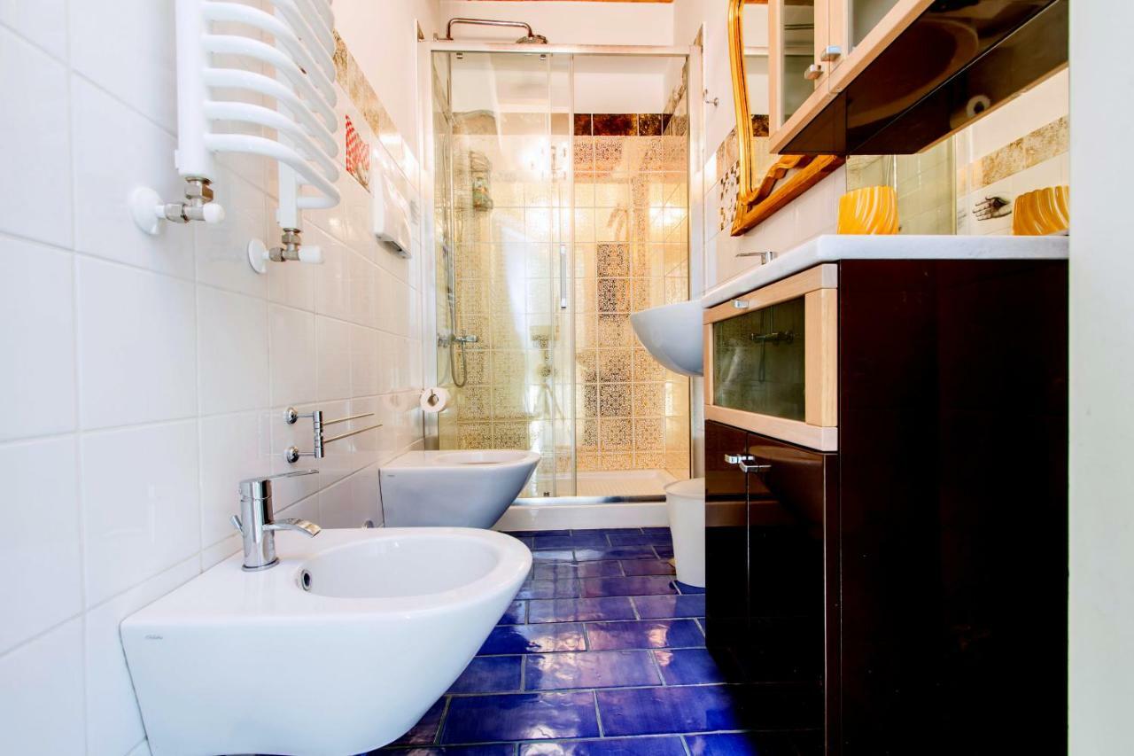 B&B Antico Cortile Milan Luaran gambar