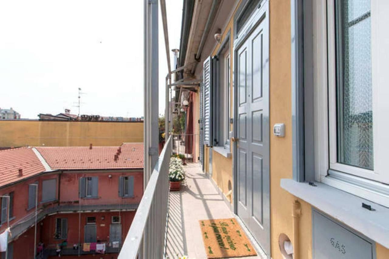 B&B Antico Cortile Milan Luaran gambar